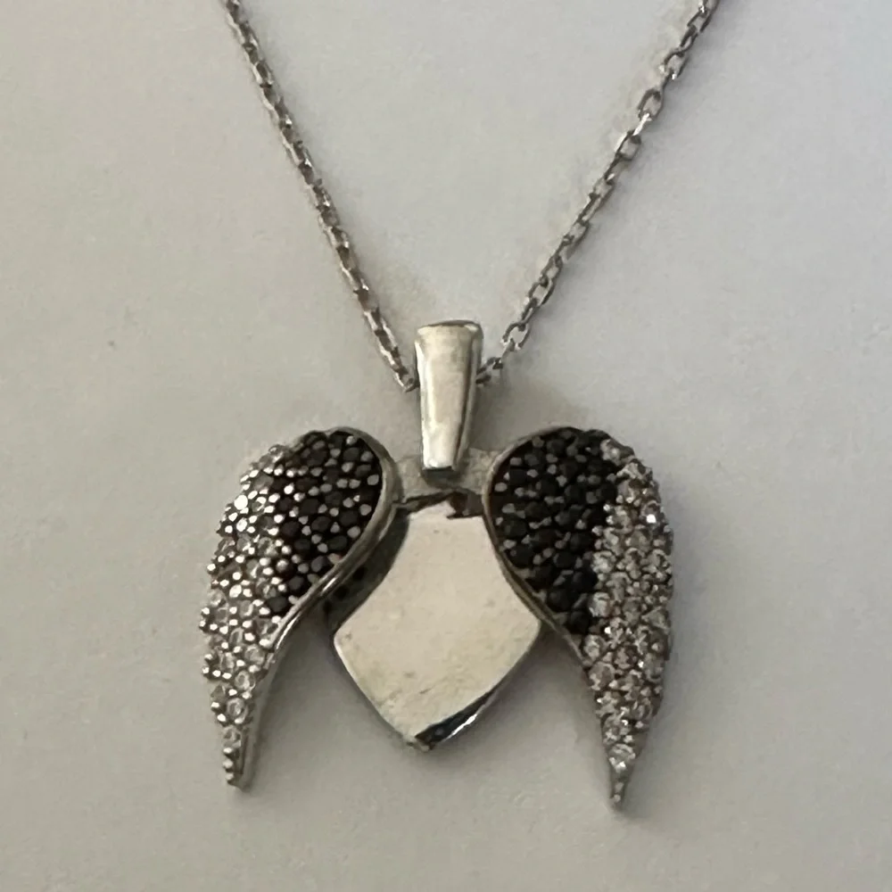 925 Silver angelwing initial double heart necklace - Picture 4 of 4